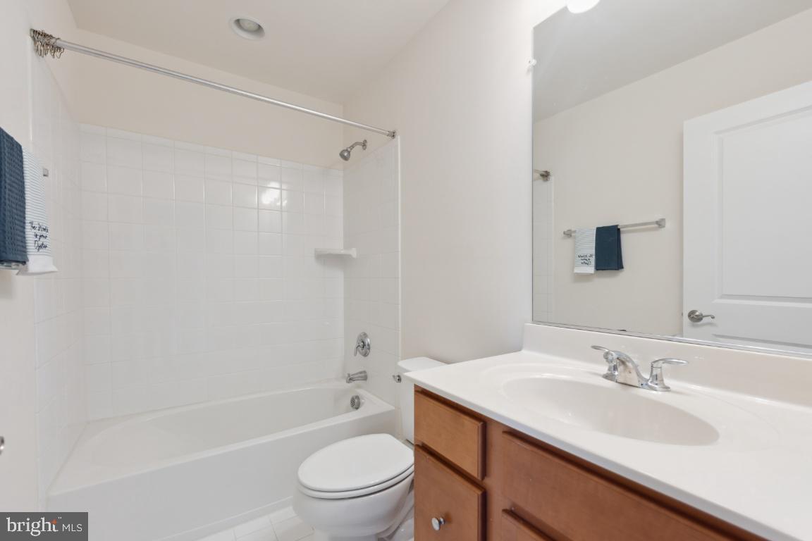 9177 Fox Stream WAY