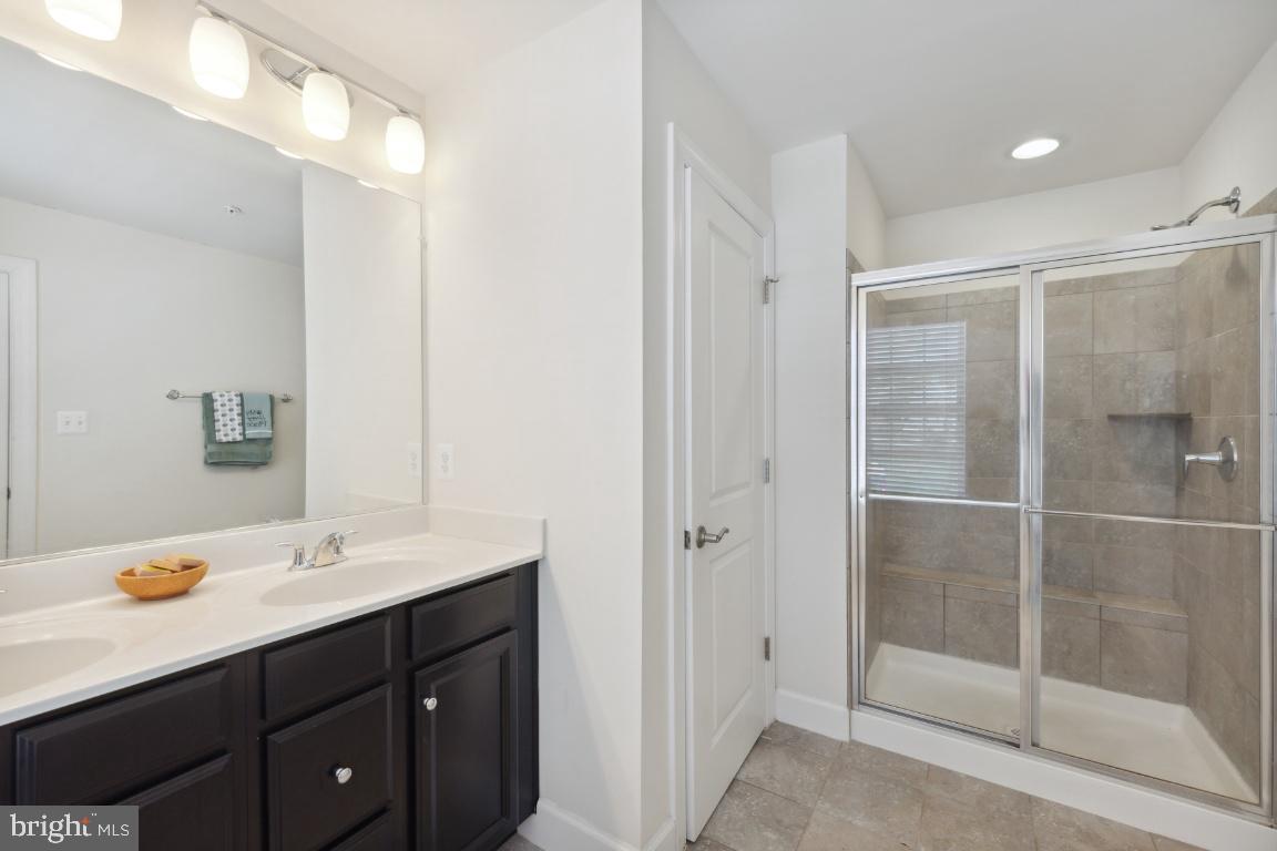 9177 Fox Stream WAY