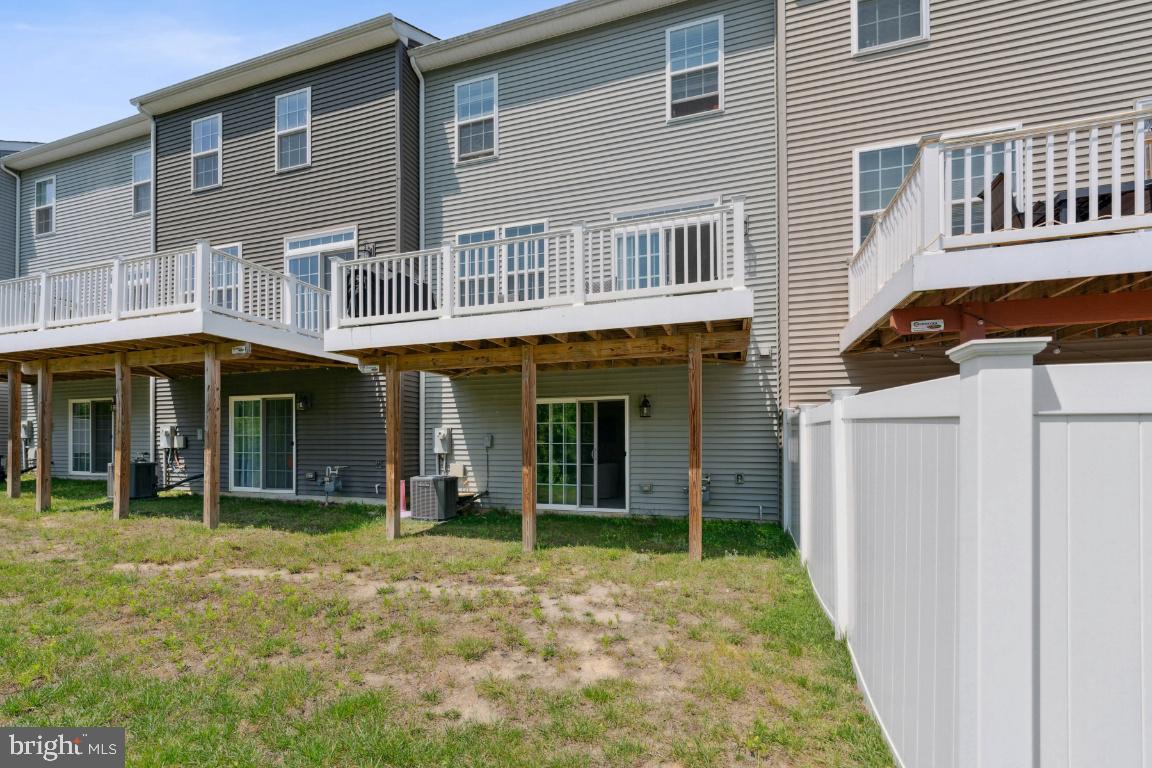 9177 Fox Stream WAY