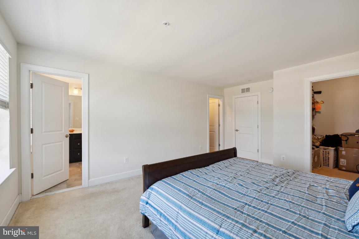 9177 Fox Stream WAY