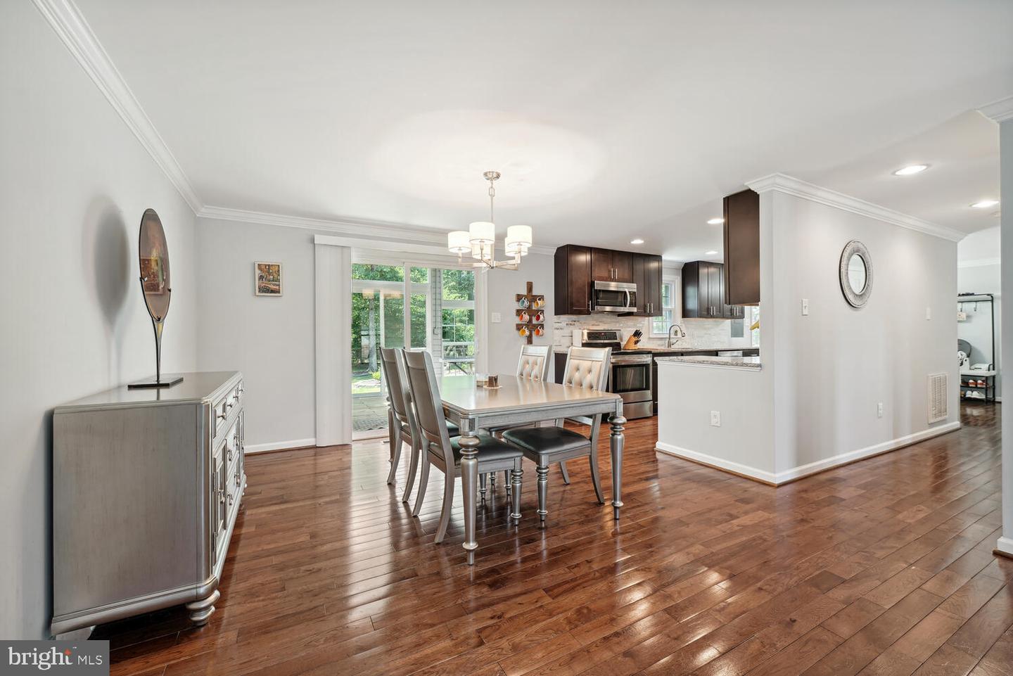 10411 Outlook COURT