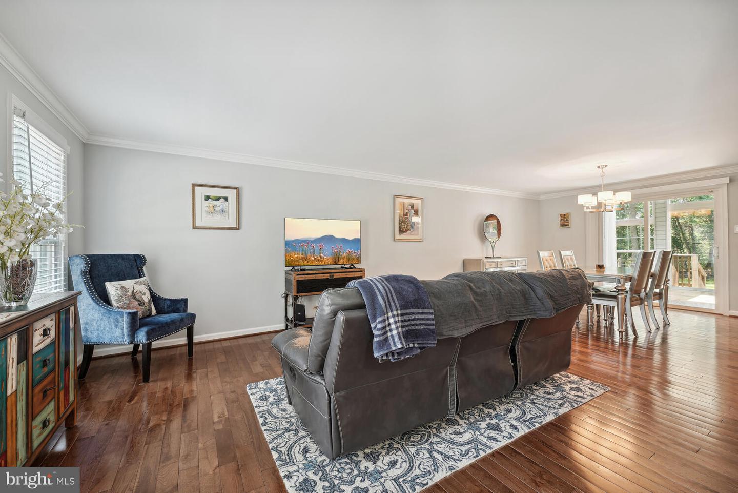 10411 Outlook COURT