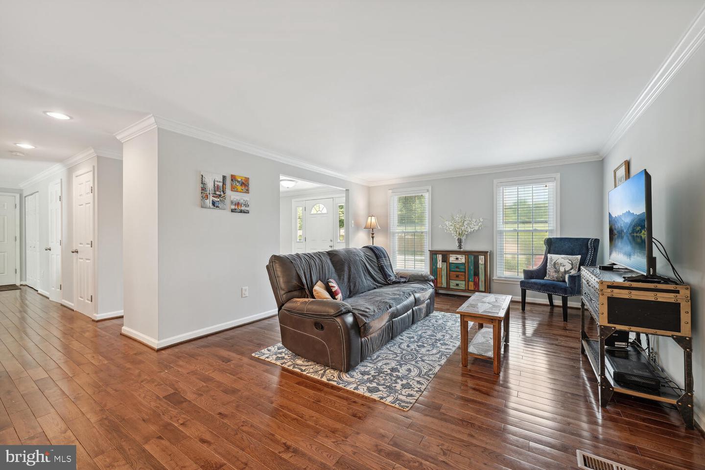 10411 Outlook COURT