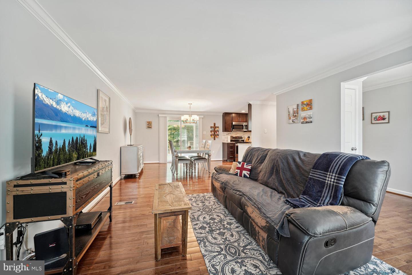 10411 Outlook COURT