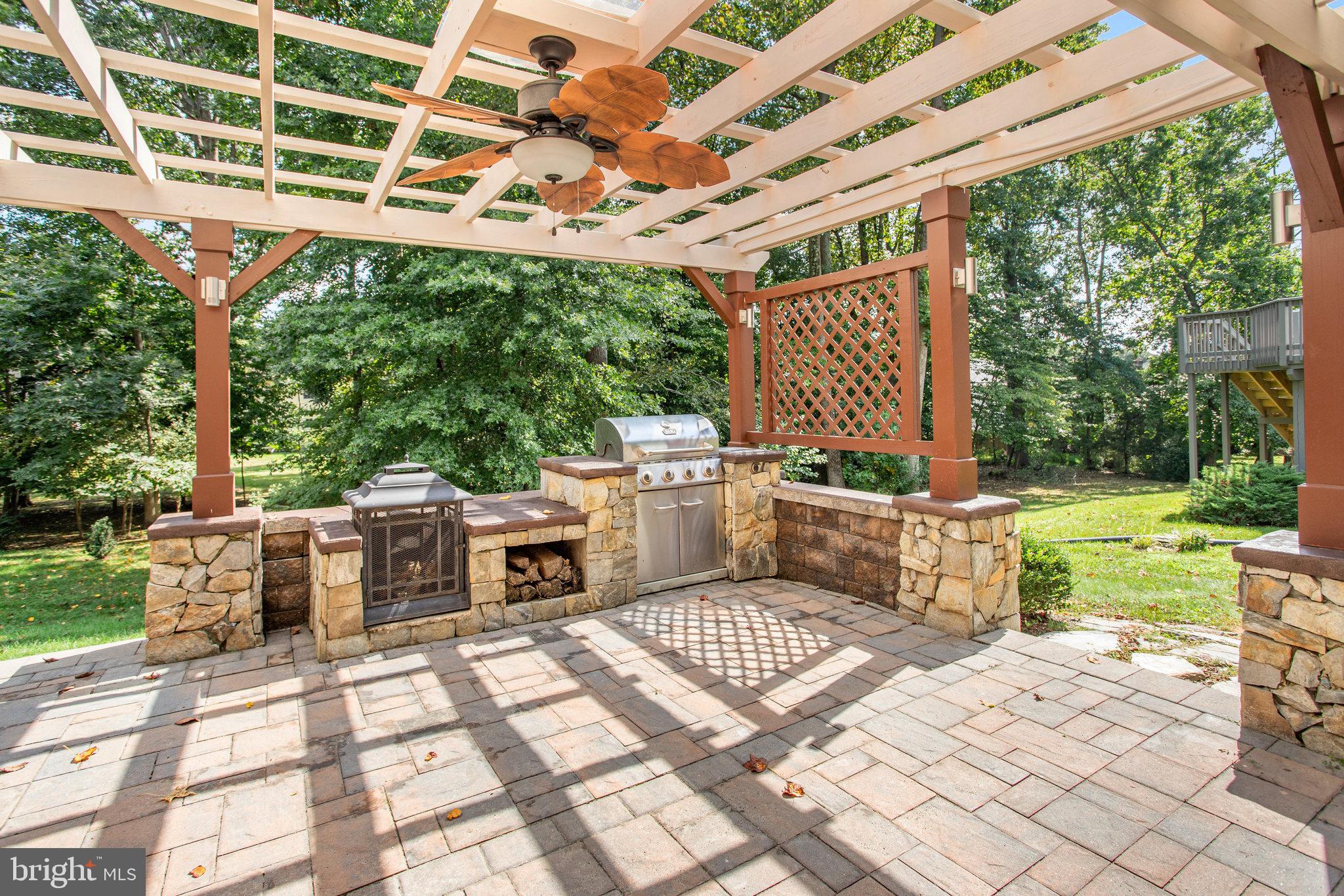 11511 Canterbury COURT