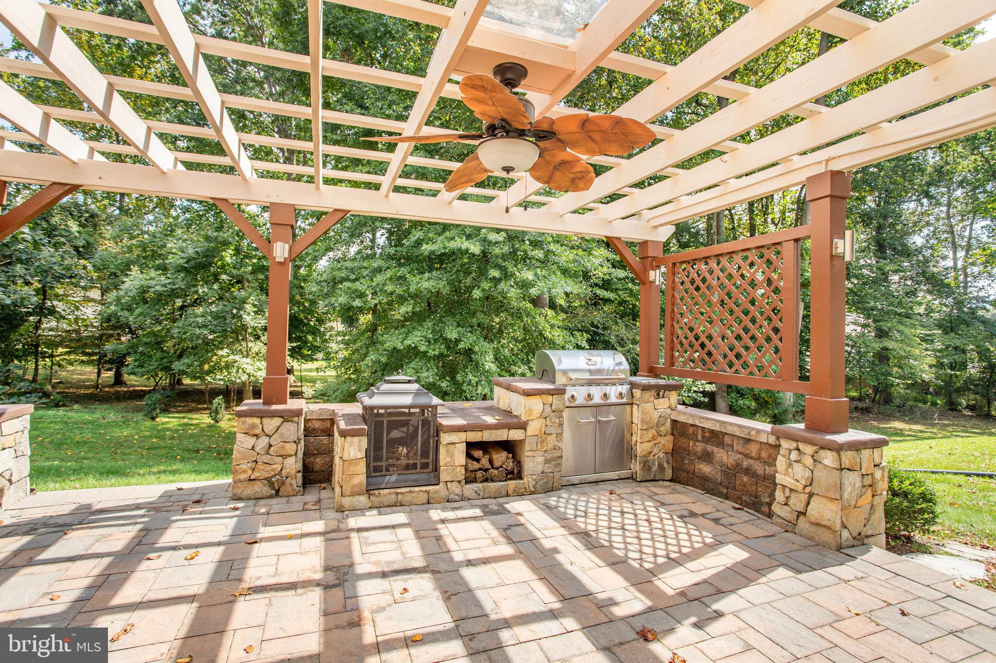 11511 Canterbury COURT