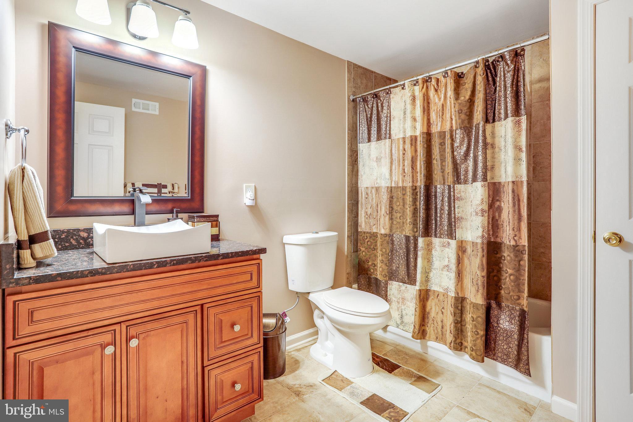 11511 Canterbury COURT
