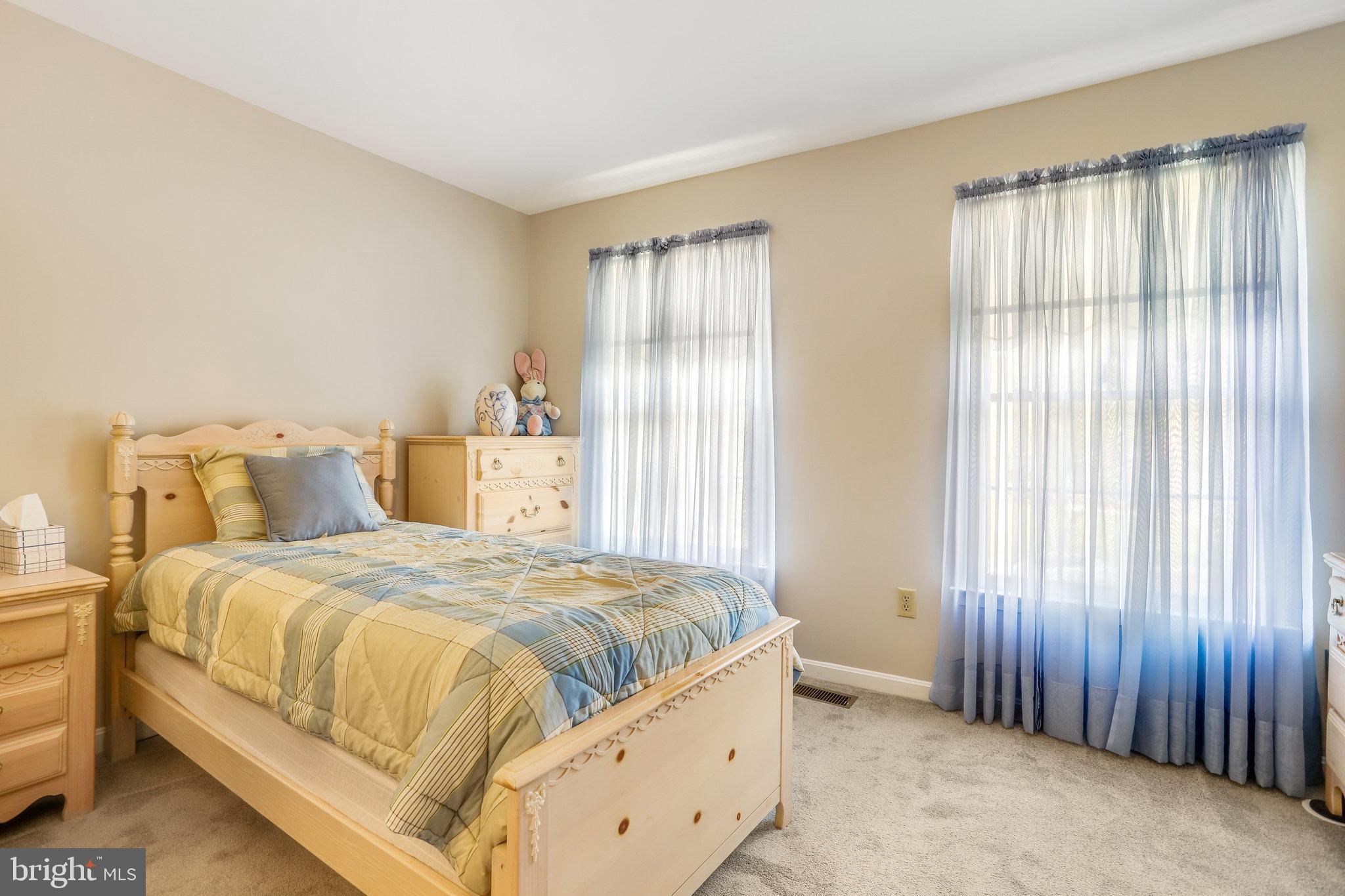 11511 Canterbury COURT