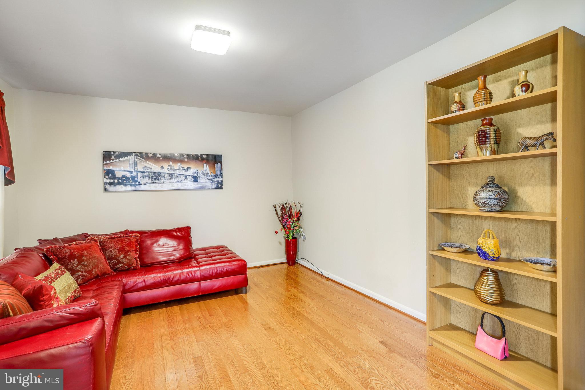 11511 Canterbury COURT