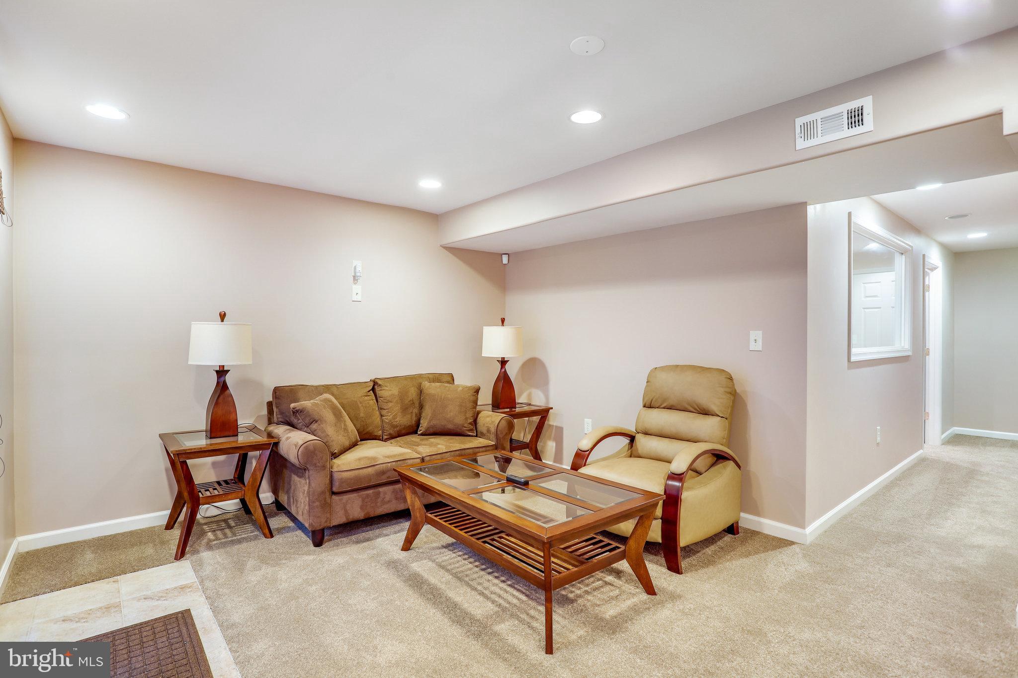 11511 Canterbury COURT