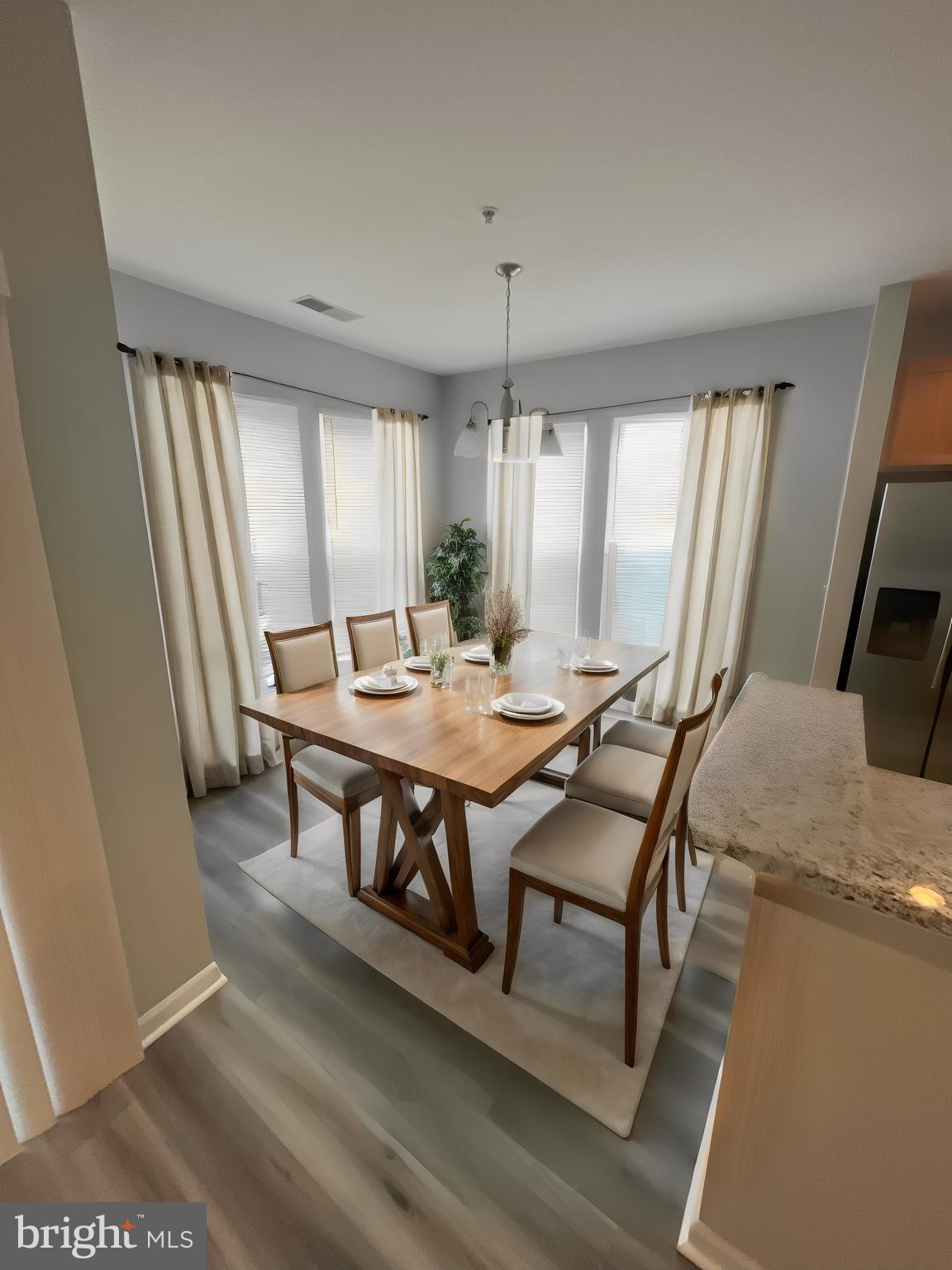 1321 Karen BOULEVARD Unit: 302
