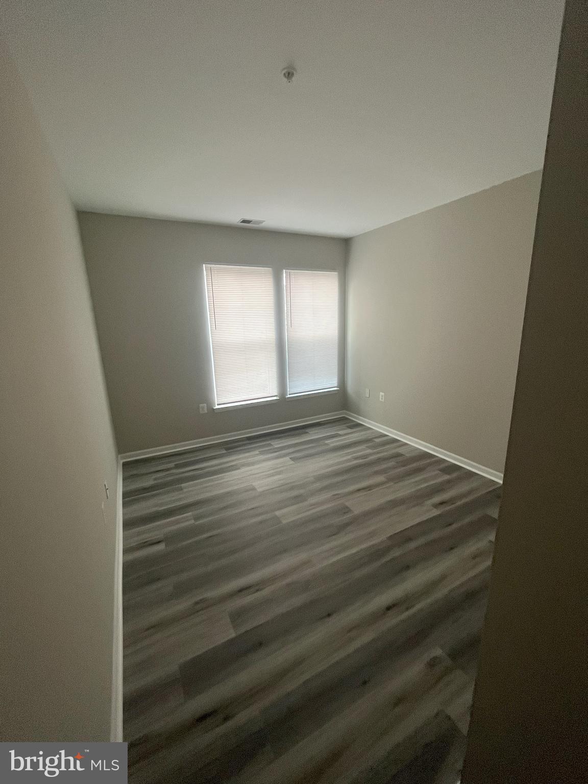 1321 Karen BOULEVARD Unit: 302