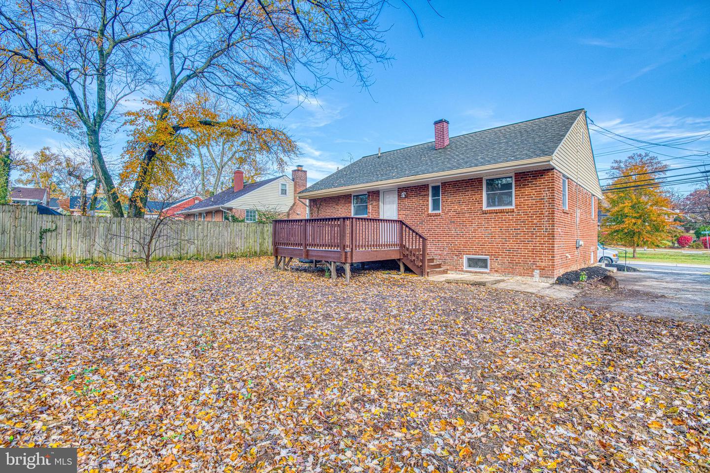 1607 Merrimac DRIVE