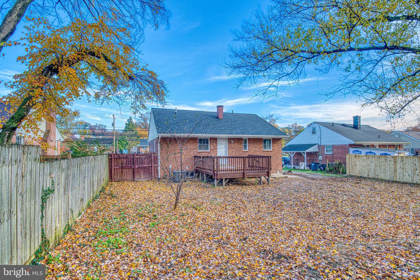 1607 Merrimac DRIVE