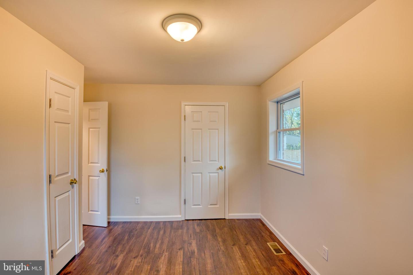 1607 Merrimac DRIVE