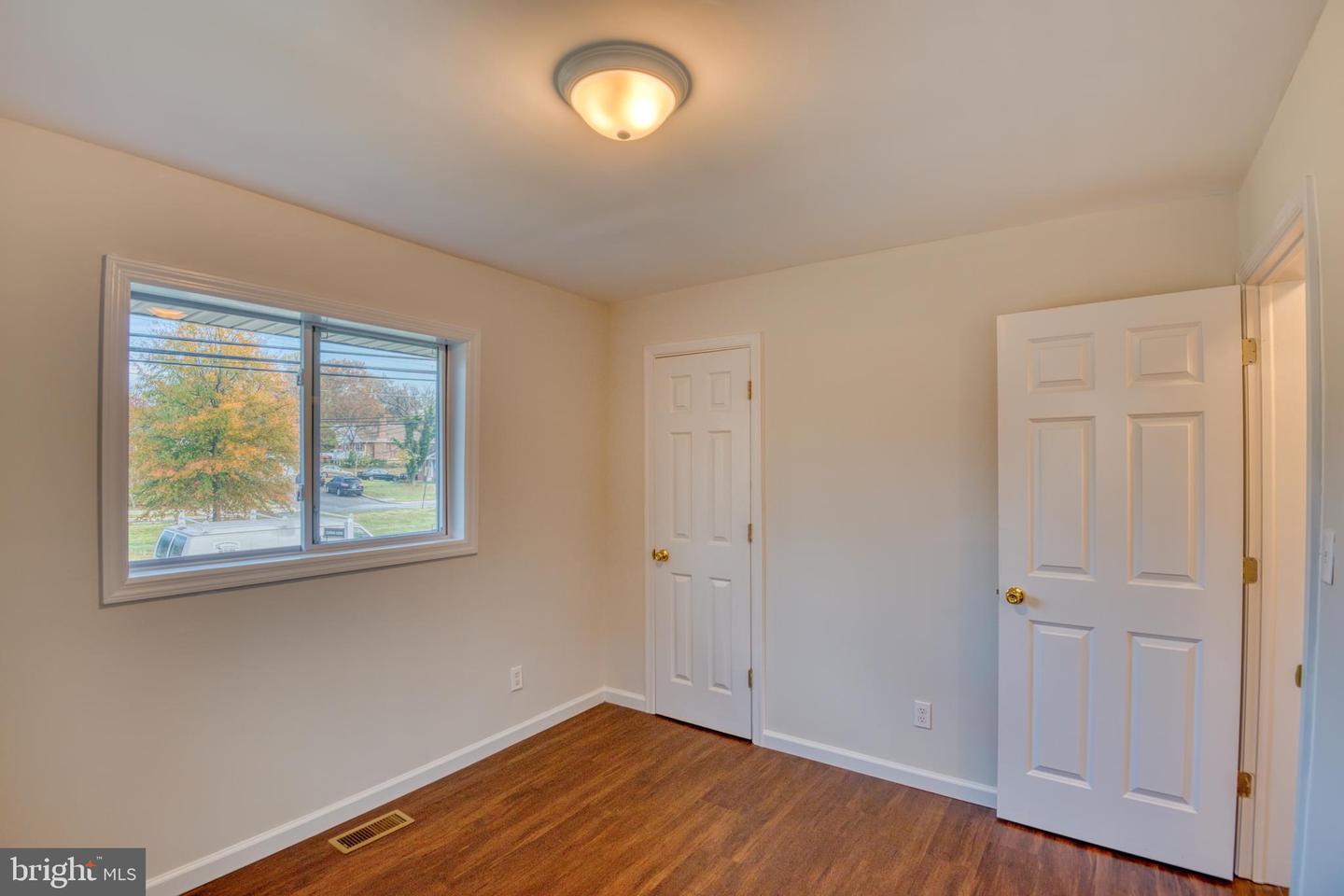 1607 Merrimac DRIVE
