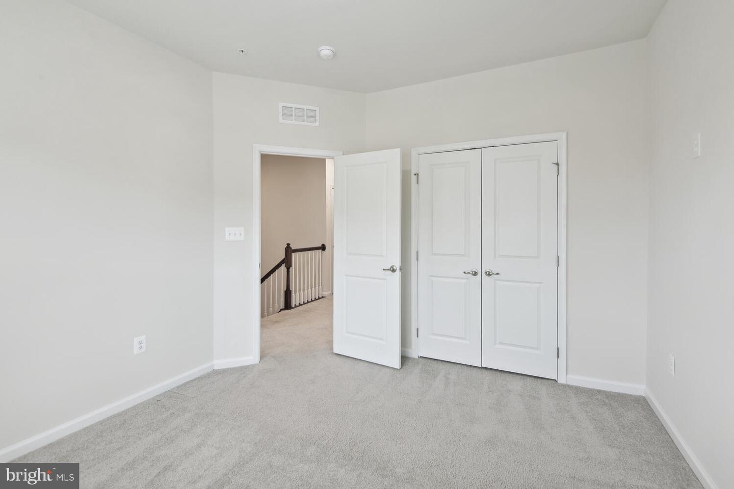 10012 Dorsey LANE