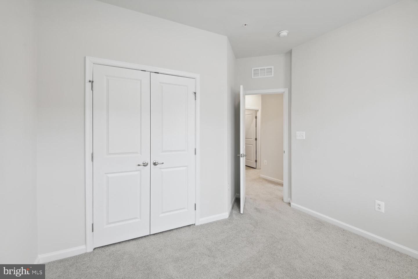 10012 Dorsey LANE