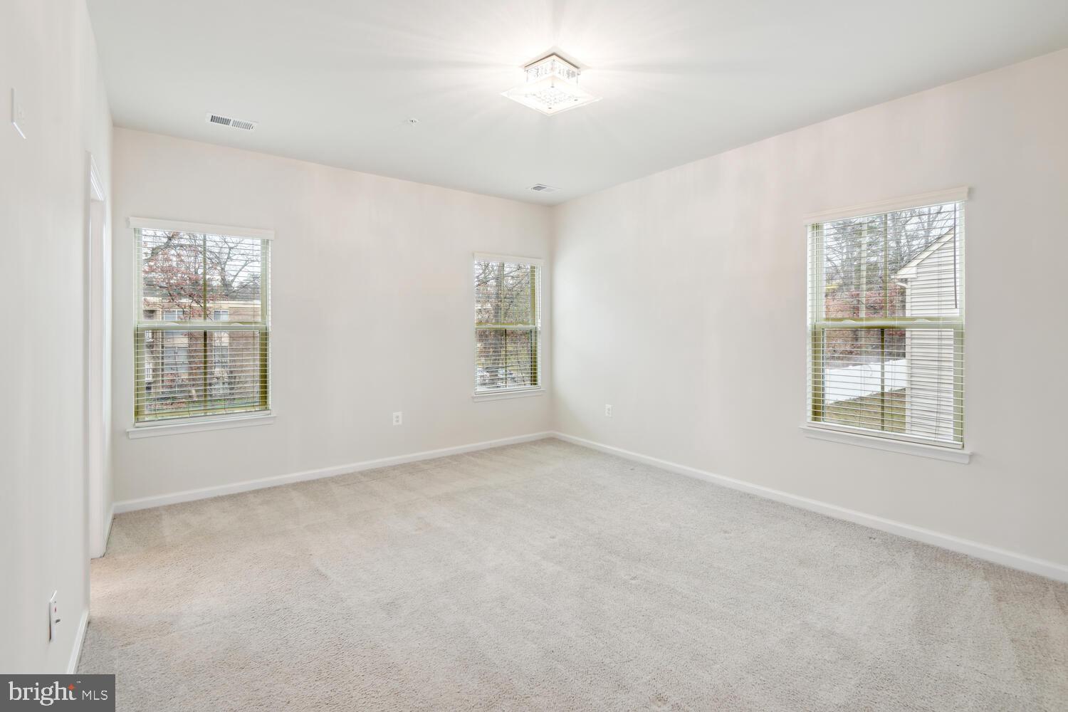10012 Dorsey LANE