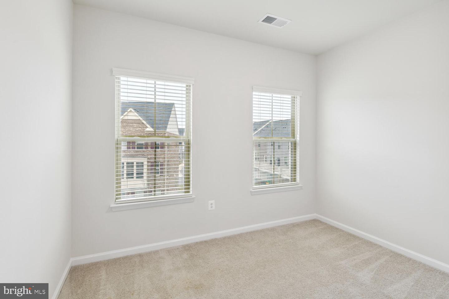 10012 Dorsey LANE