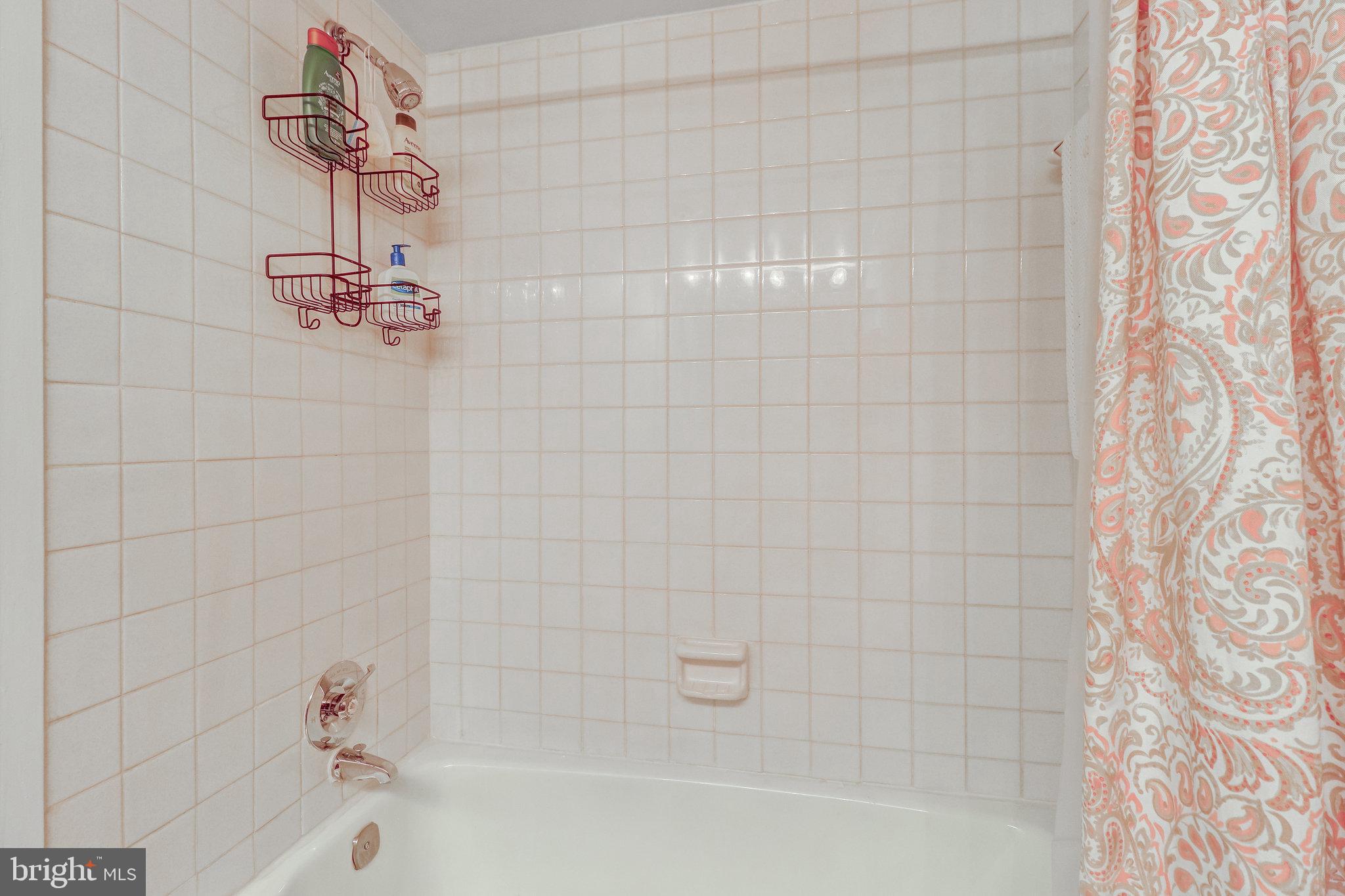 6100 Westchester Park Drive Unit: 1218