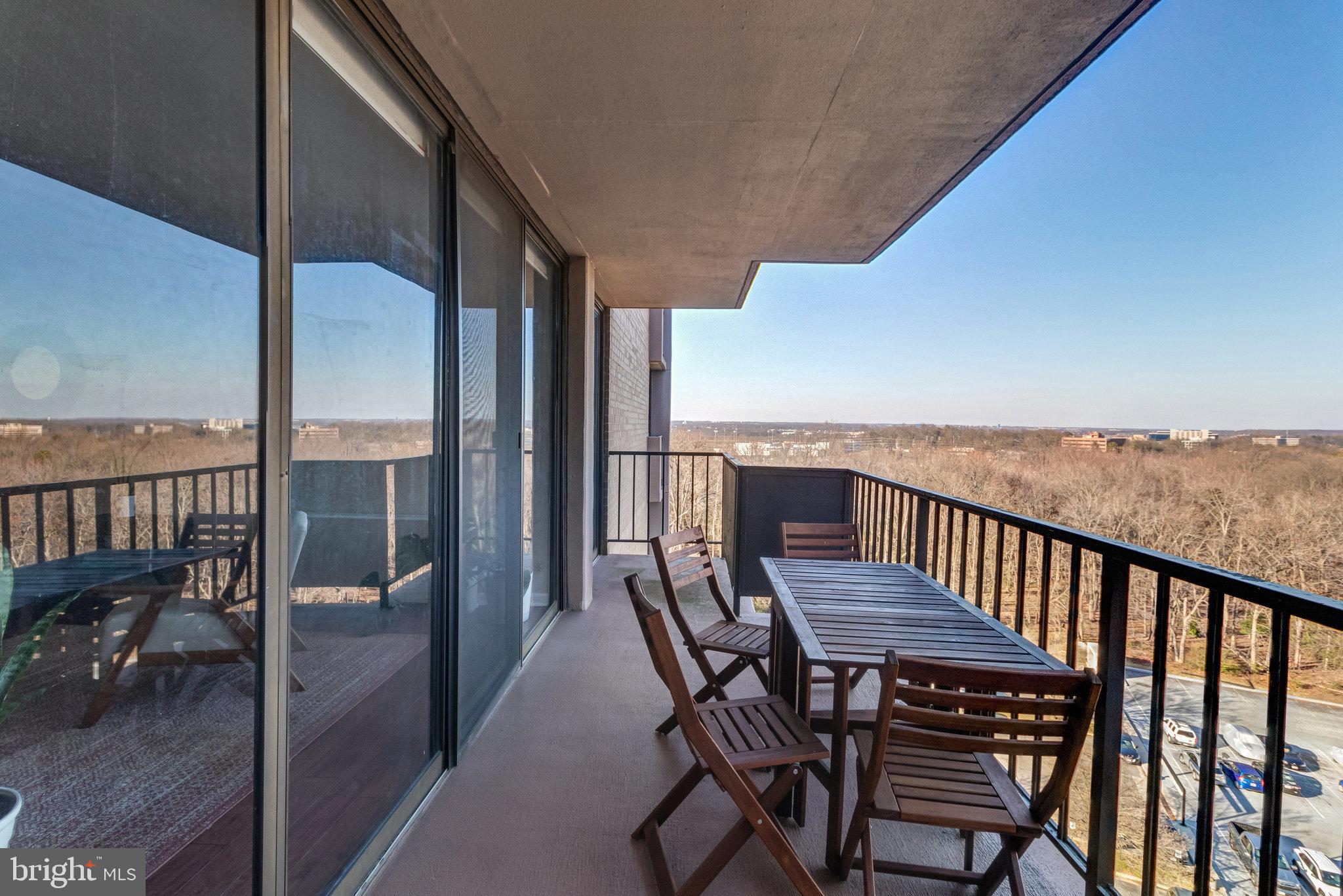 6100 Westchester Park Drive Unit: 1218