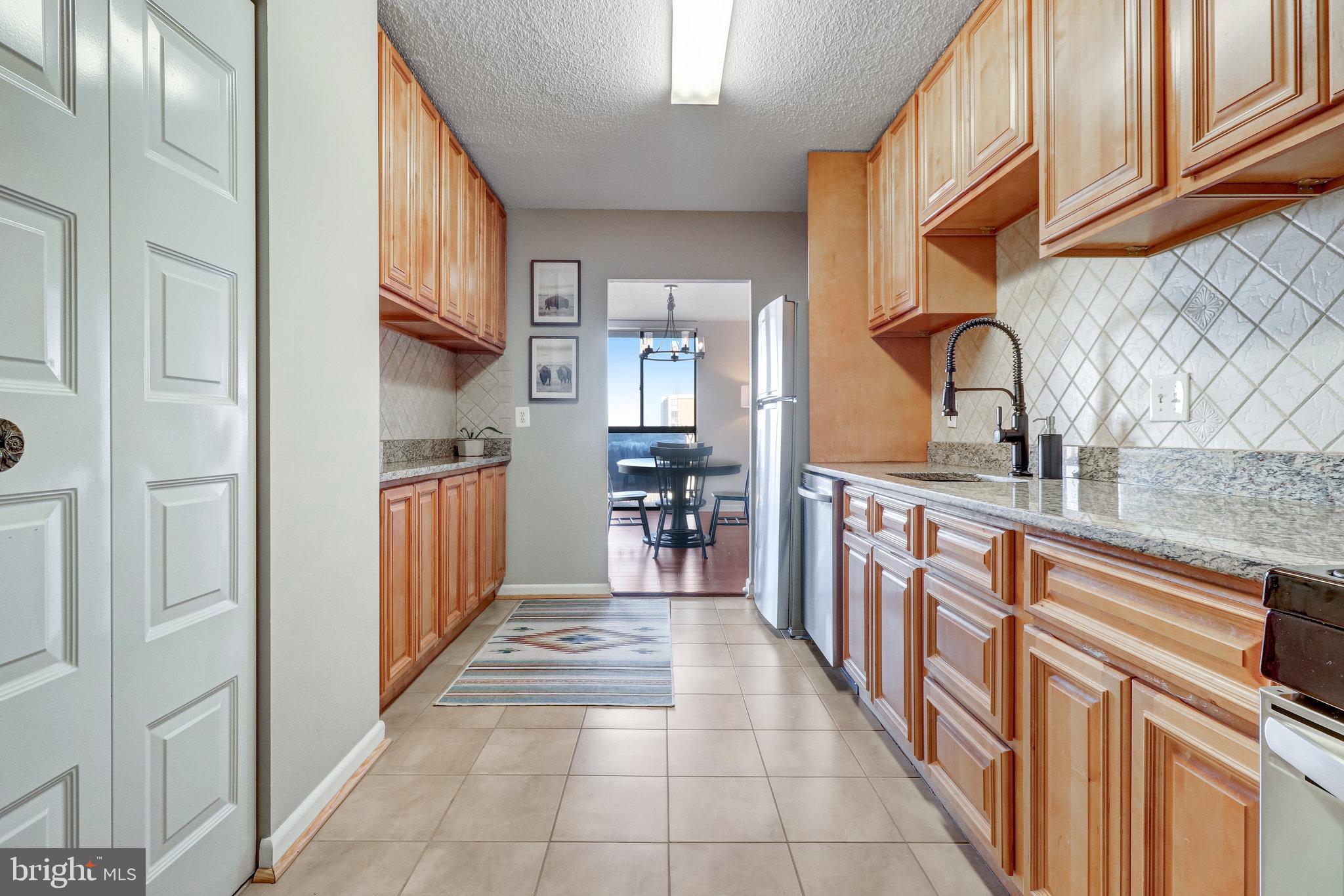 6100 Westchester Park Drive Unit: 1218