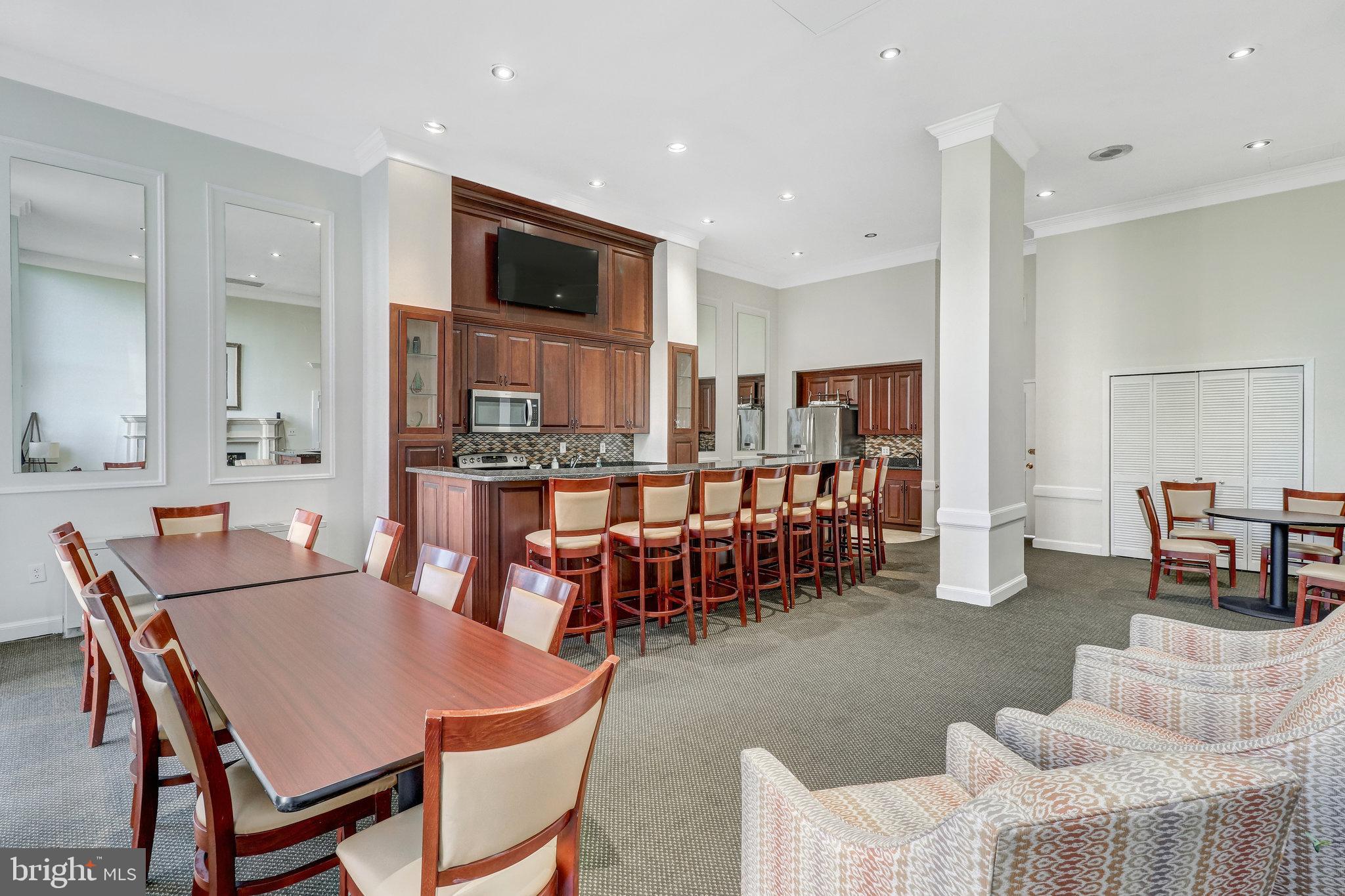 6100 Westchester Park Drive Unit: 1218