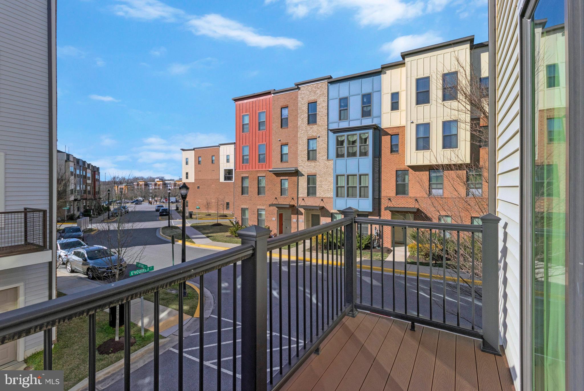 6100 Enquirer St