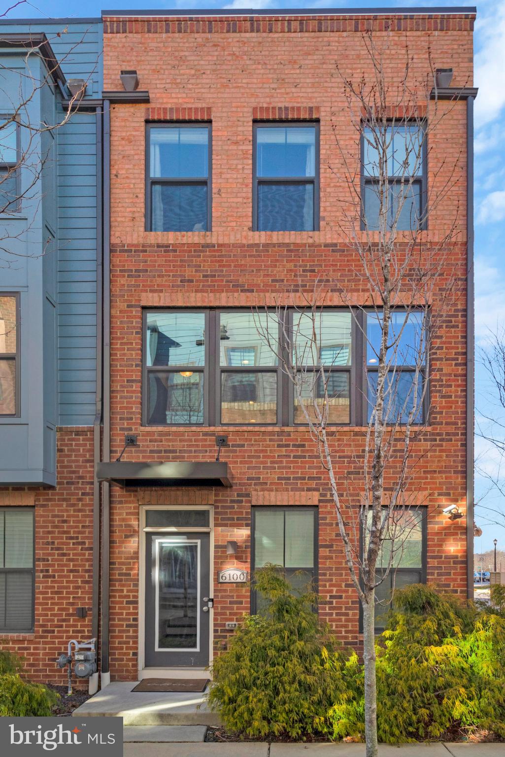 6100 Enquirer St