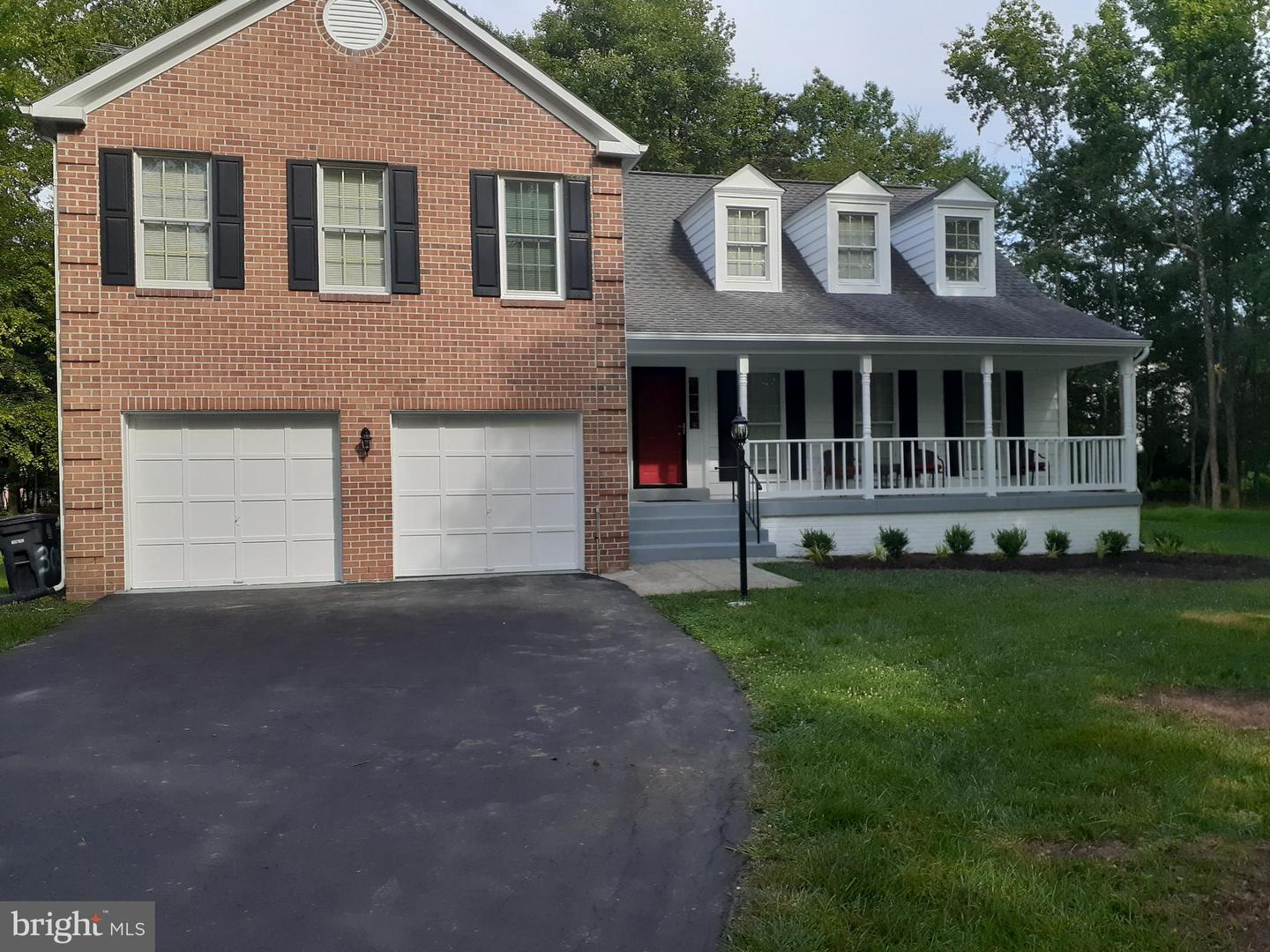 305 Battersea Ln