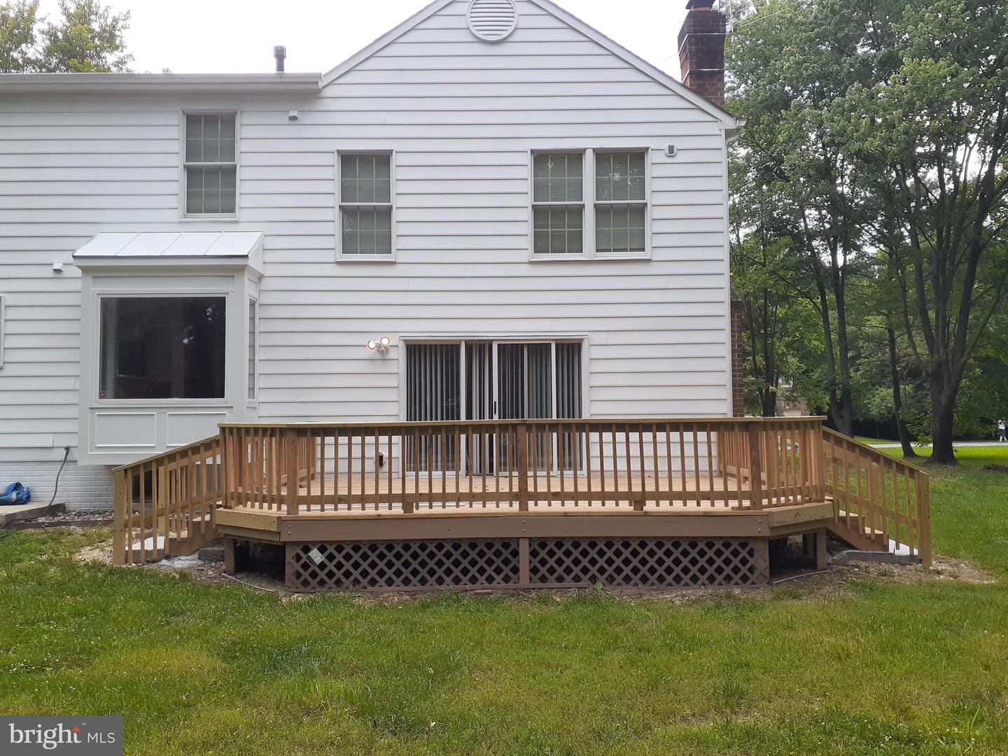 305 Battersea Ln