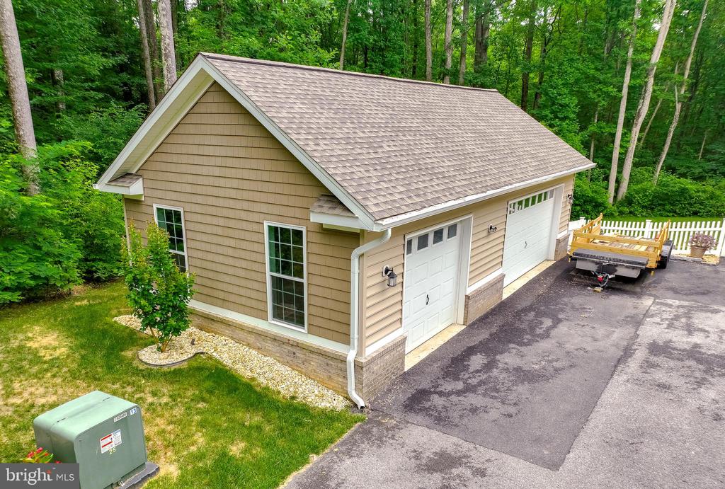 22108 GARRETTS CHANCE COURT