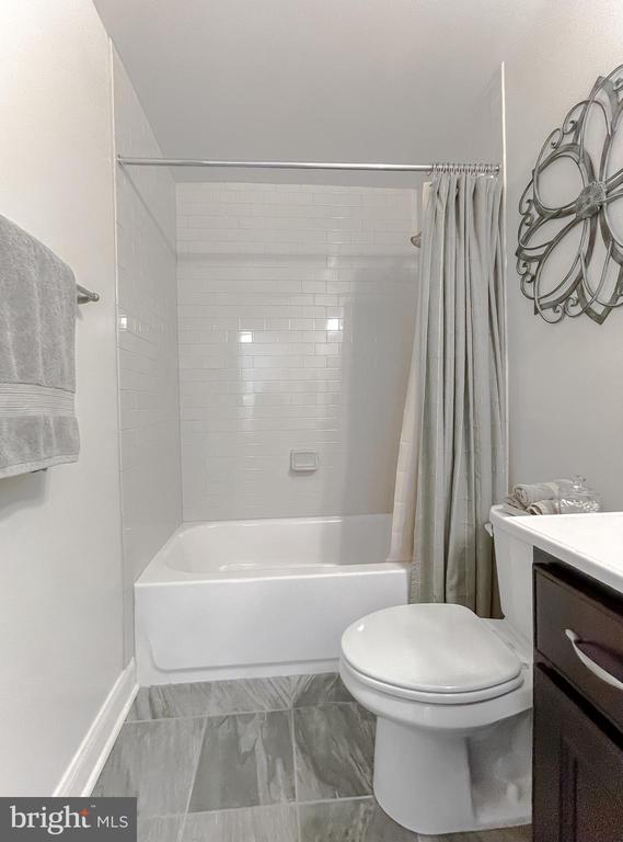 22108 GARRETTS CHANCE COURT