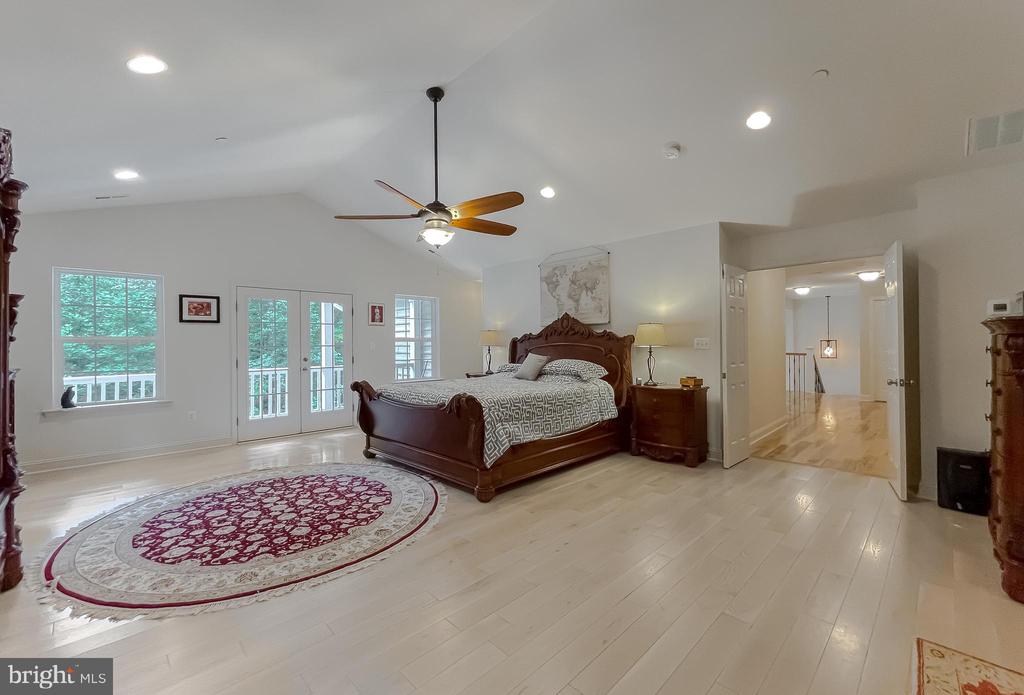 22108 GARRETTS CHANCE COURT