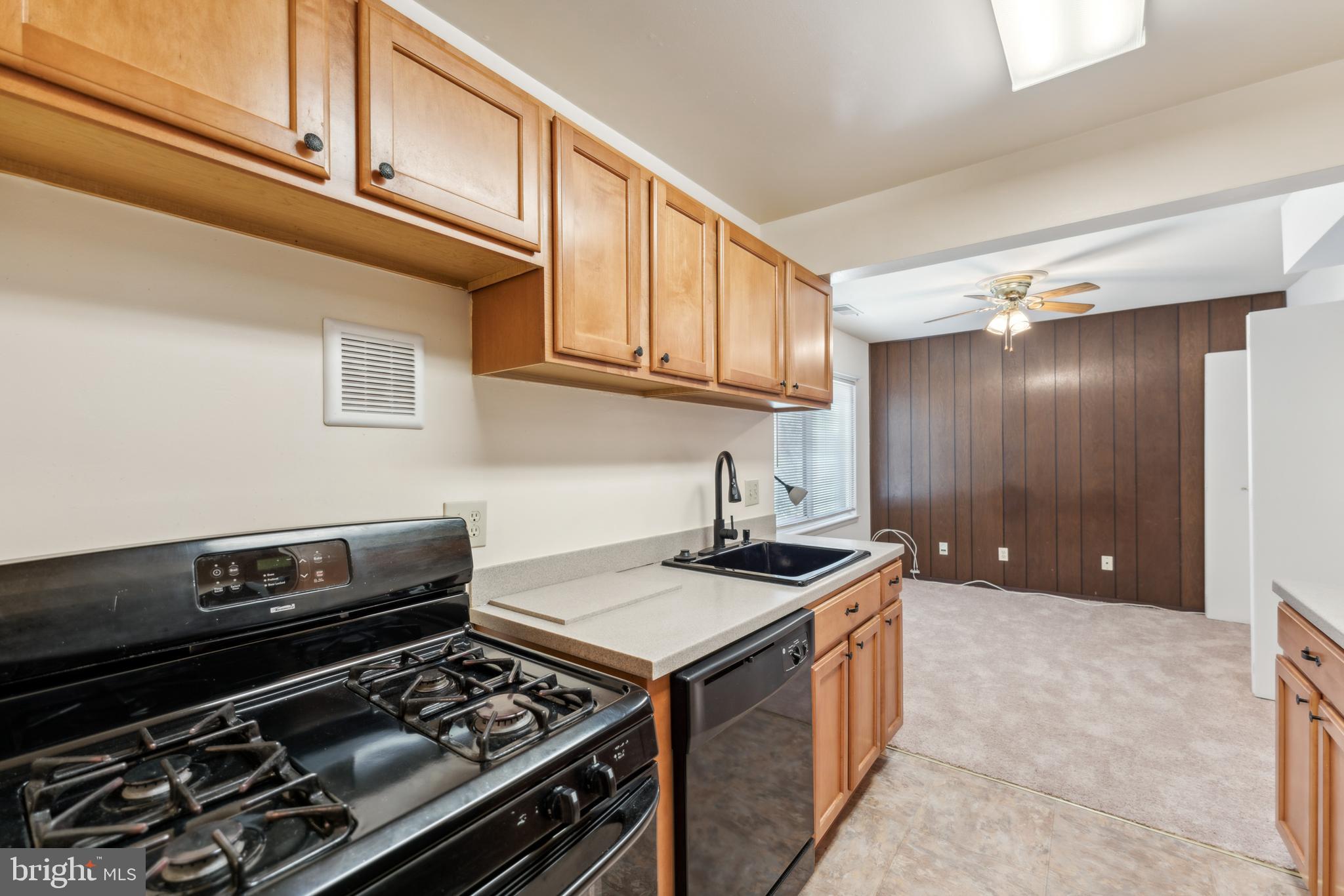11204 Cherry Hill Rd #202