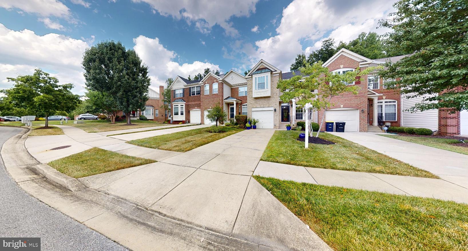 1921 Woodshade Ct