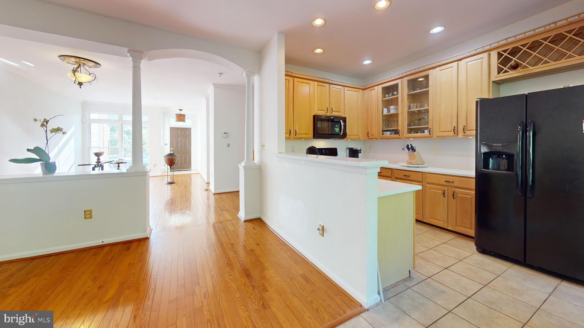 1921 Woodshade Ct