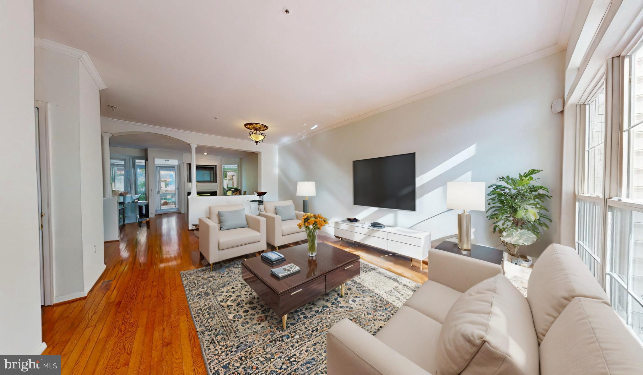 1921 Woodshade Ct