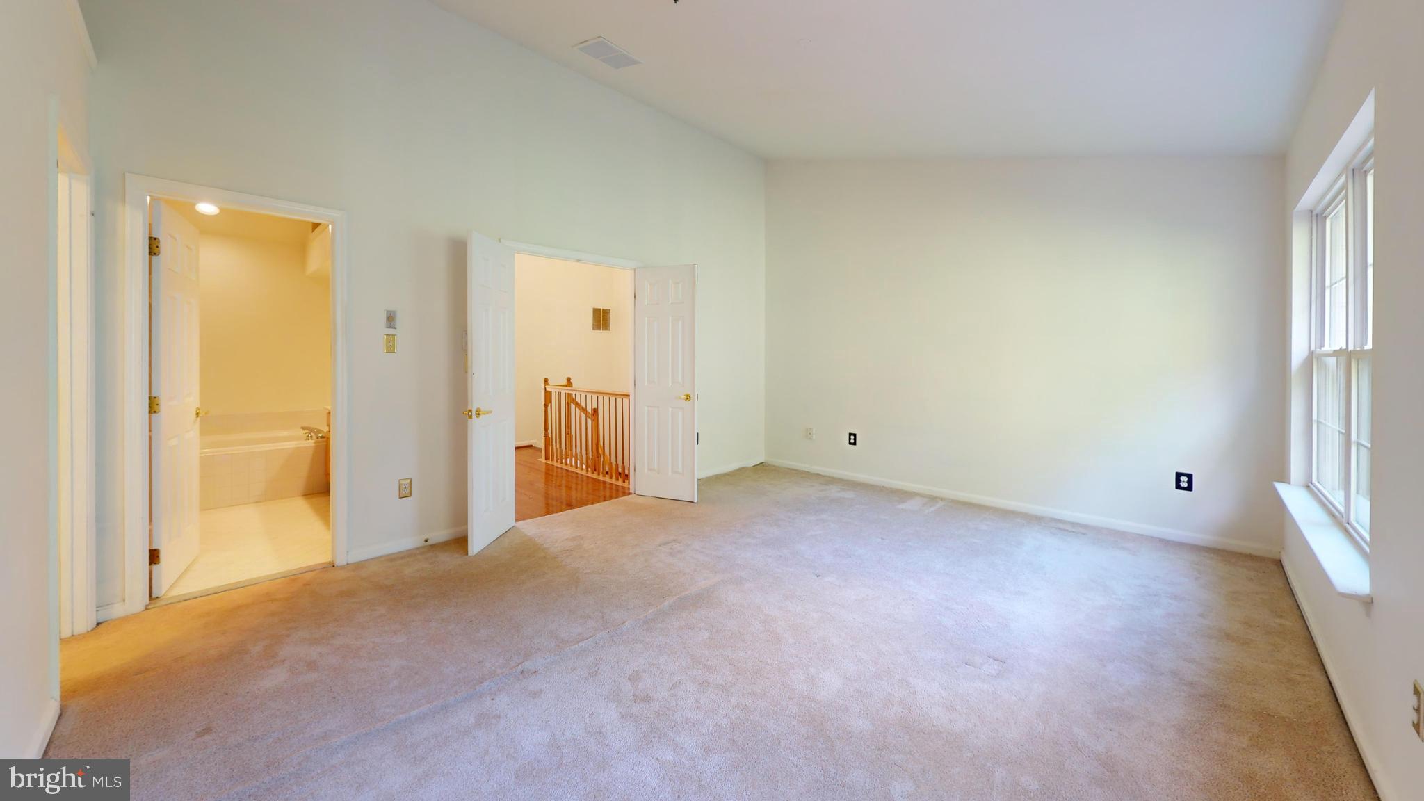 1921 Woodshade Ct