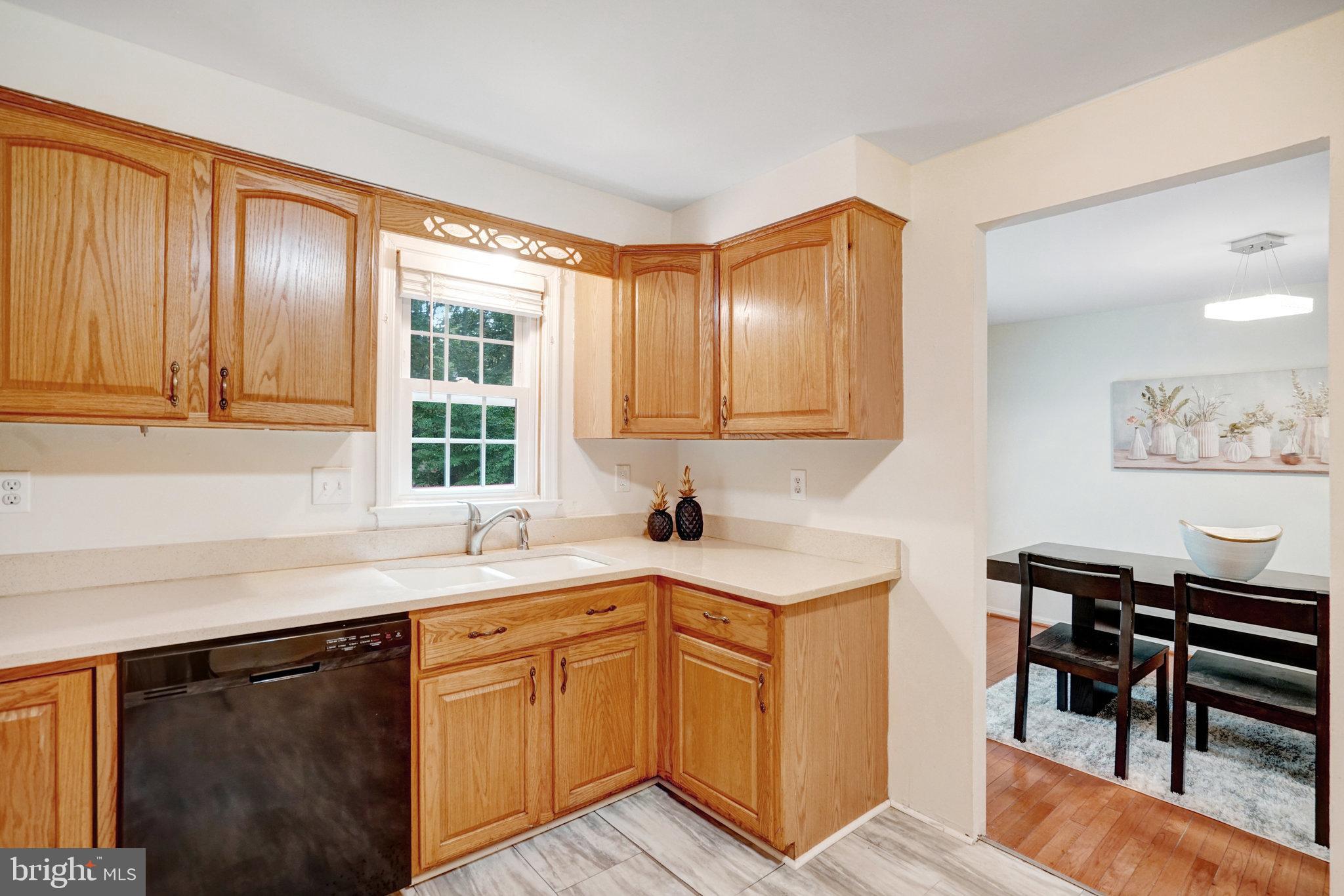 11009 Hidden Creek Ct