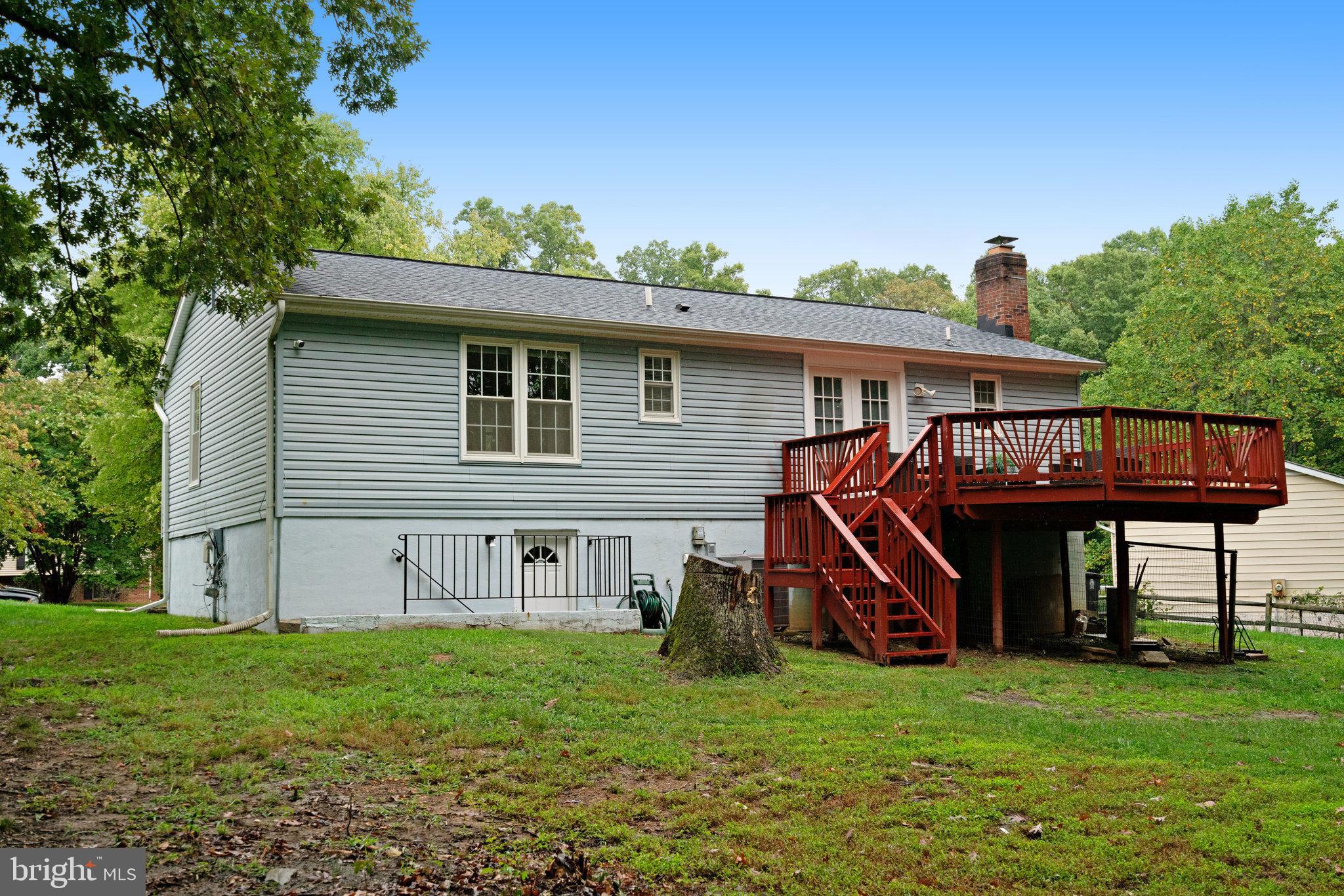 11009 Hidden Creek Ct