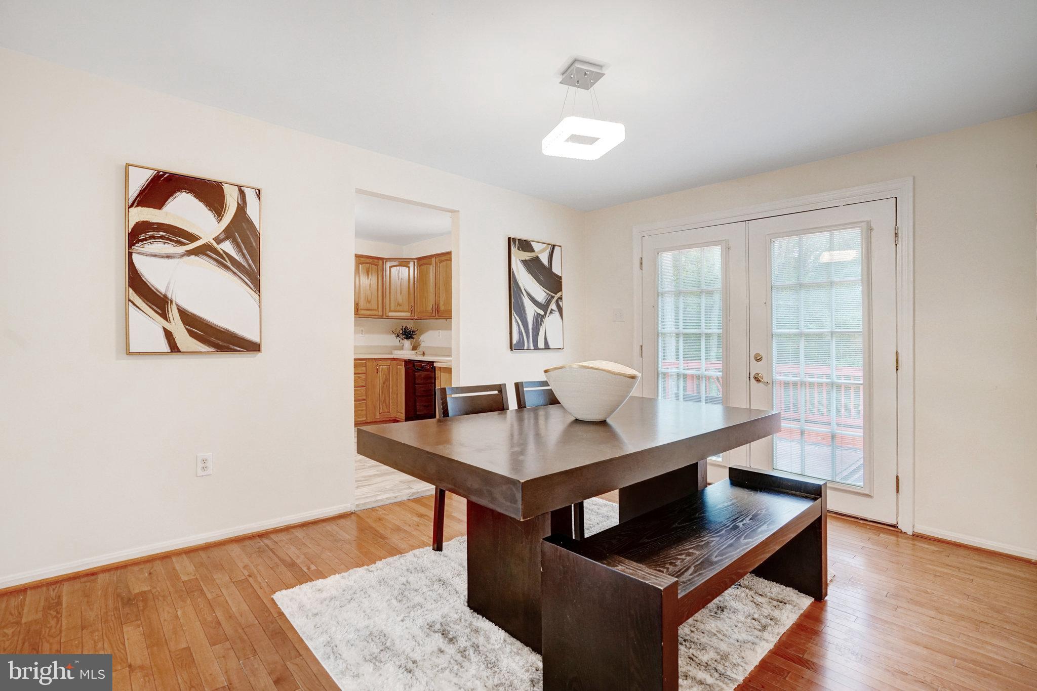 11009 Hidden Creek Ct