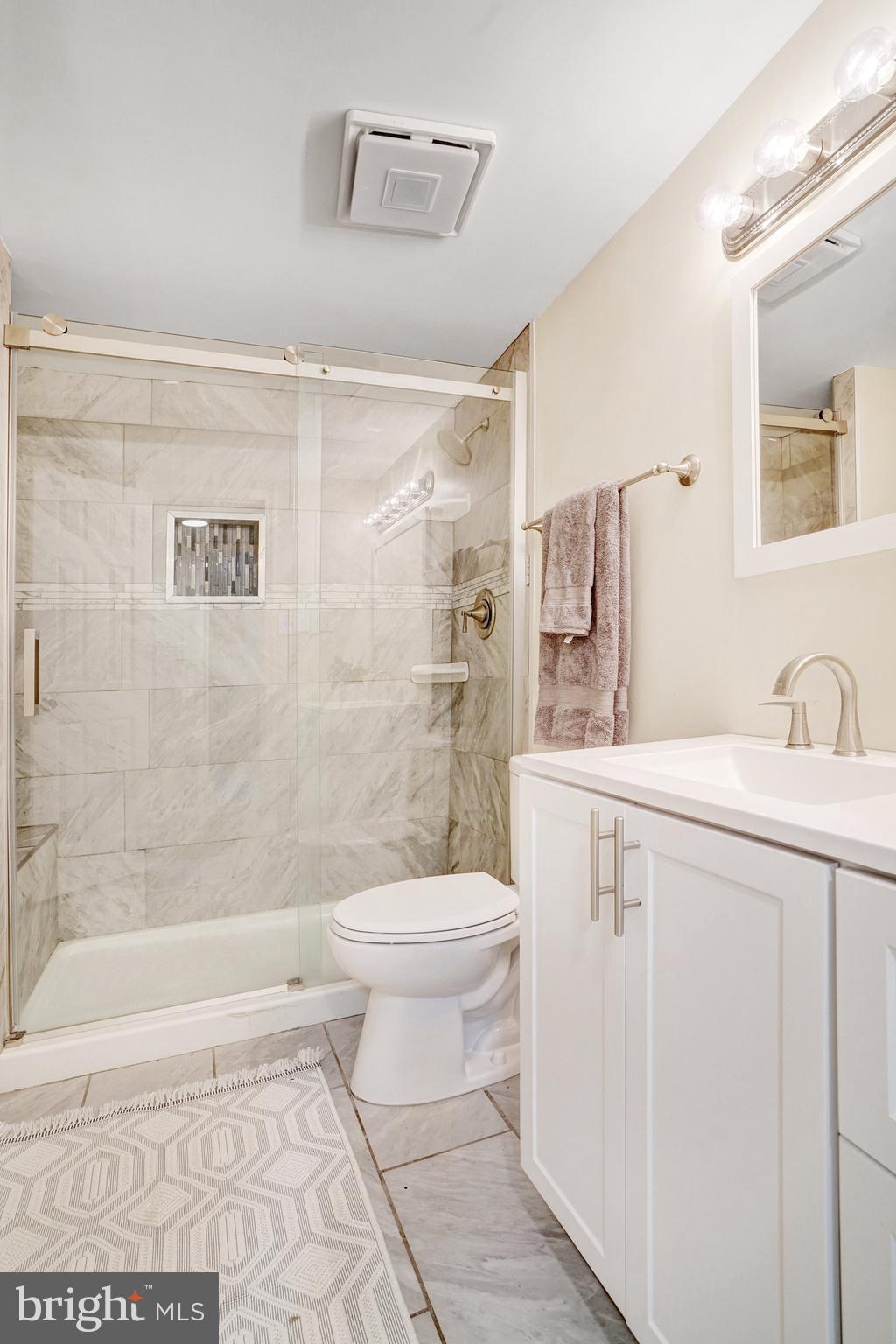 11009 Hidden Creek Ct