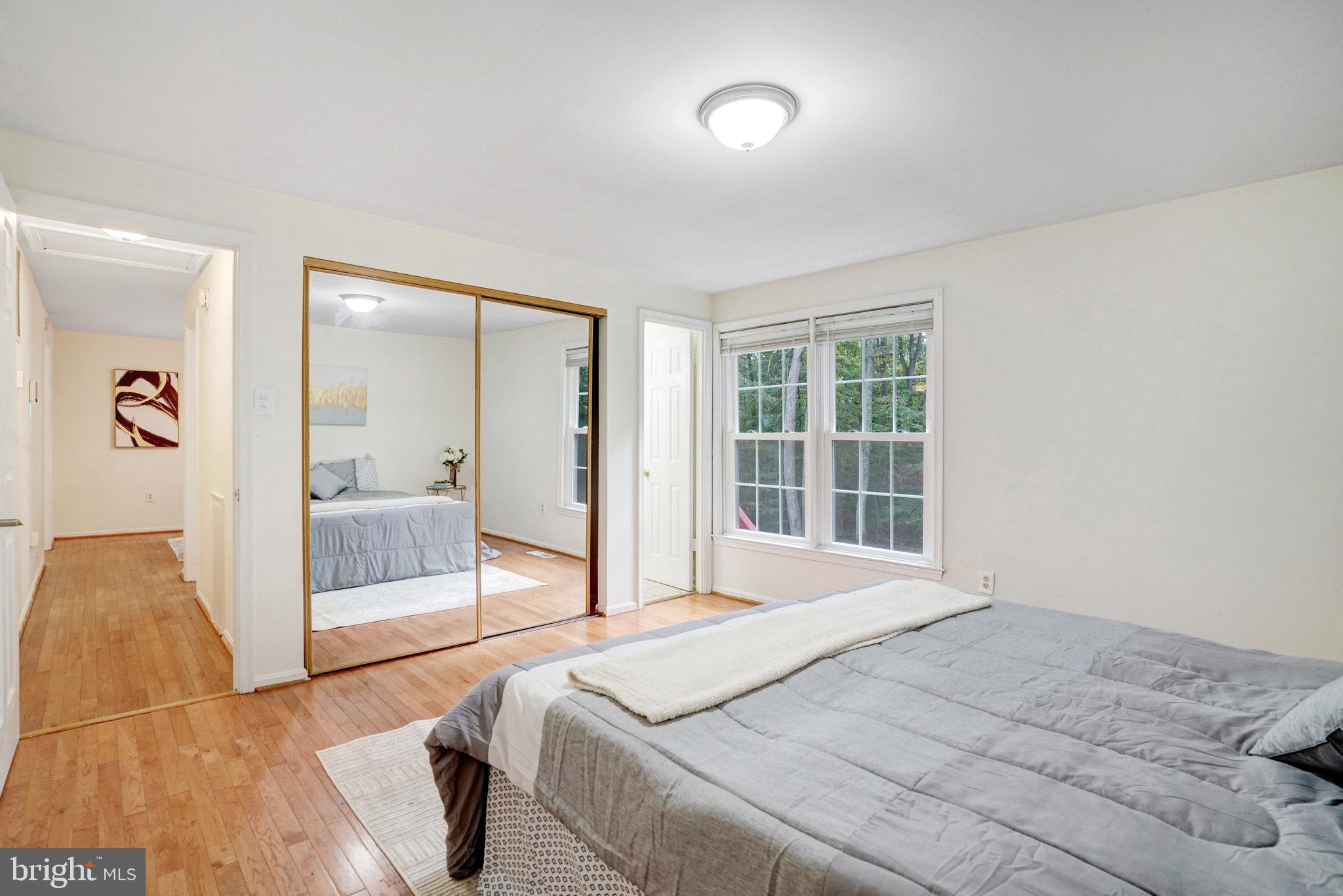 11009 Hidden Creek Ct