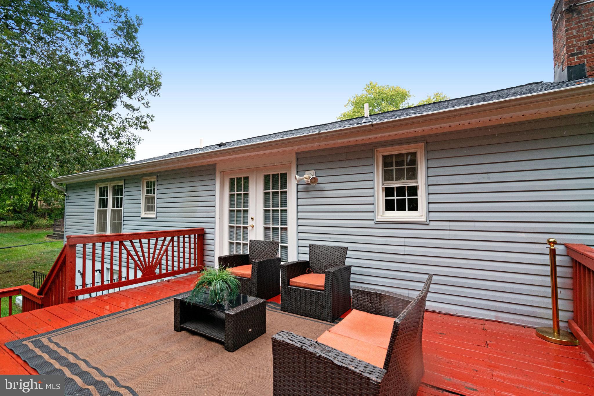 11009 Hidden Creek Ct