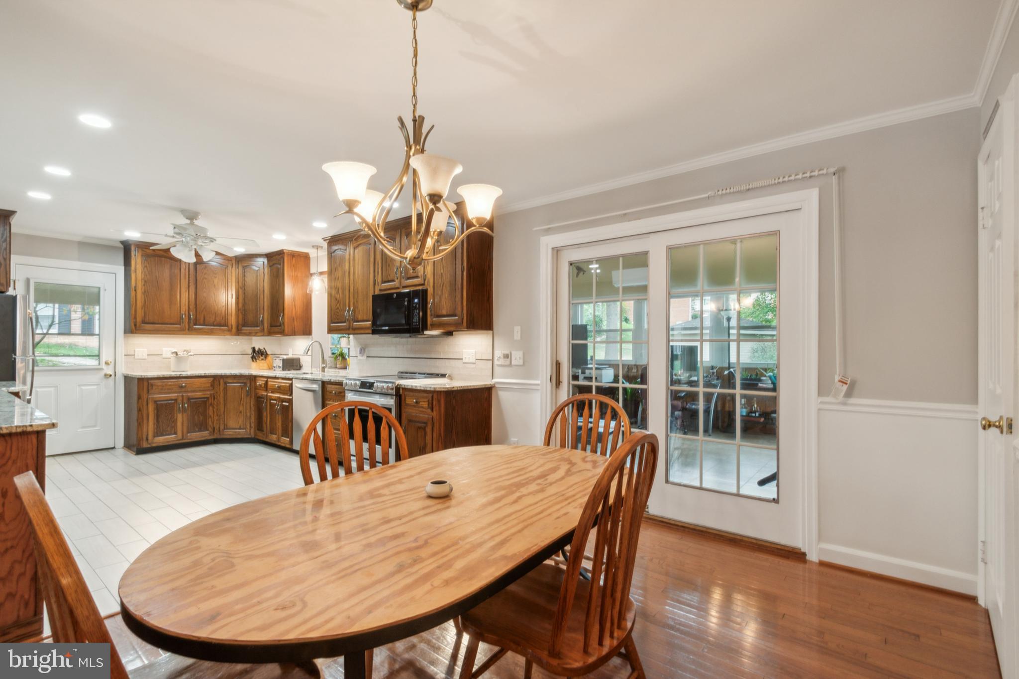 13027 Ingleside Dr