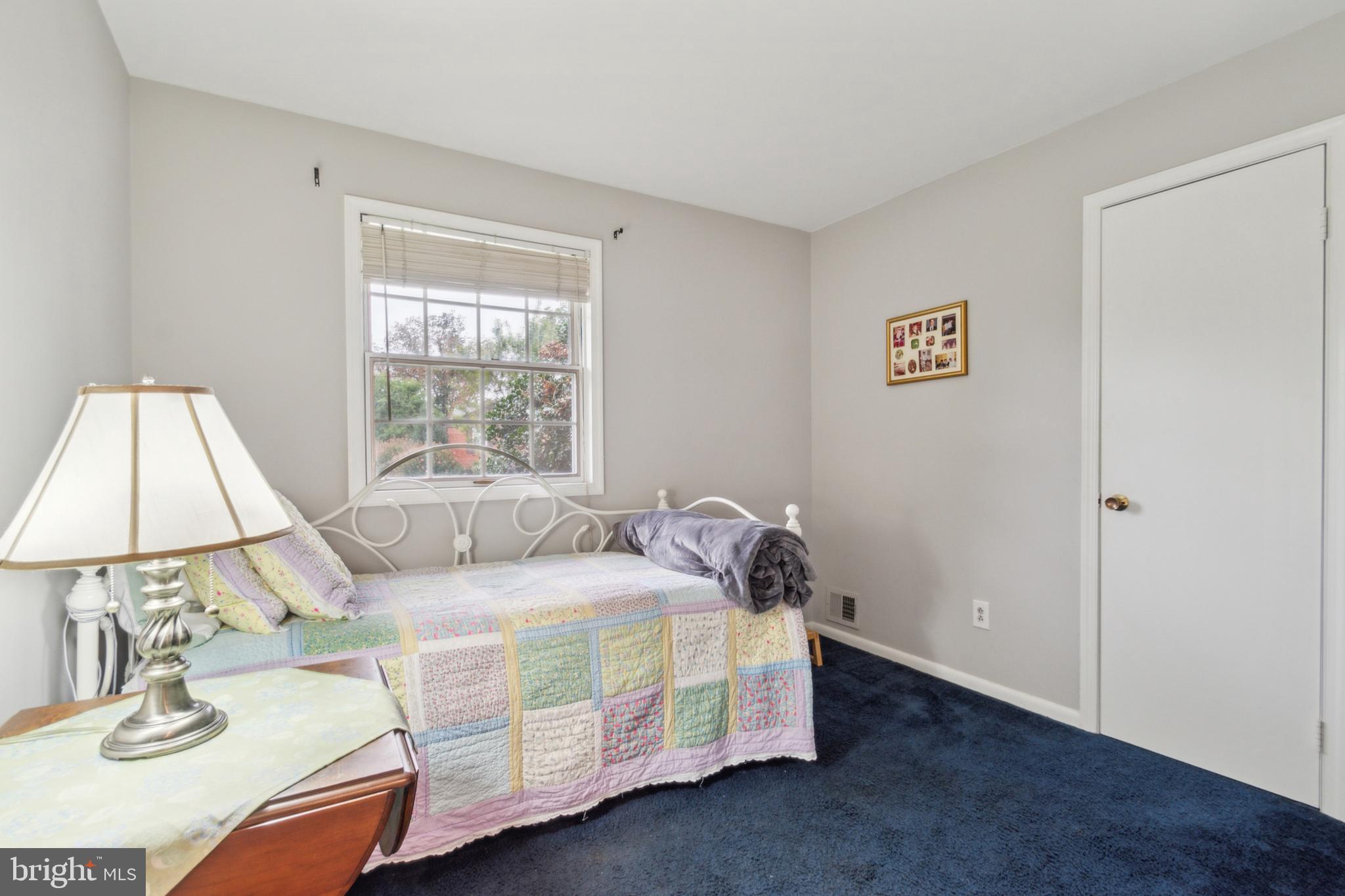 13027 Ingleside Dr