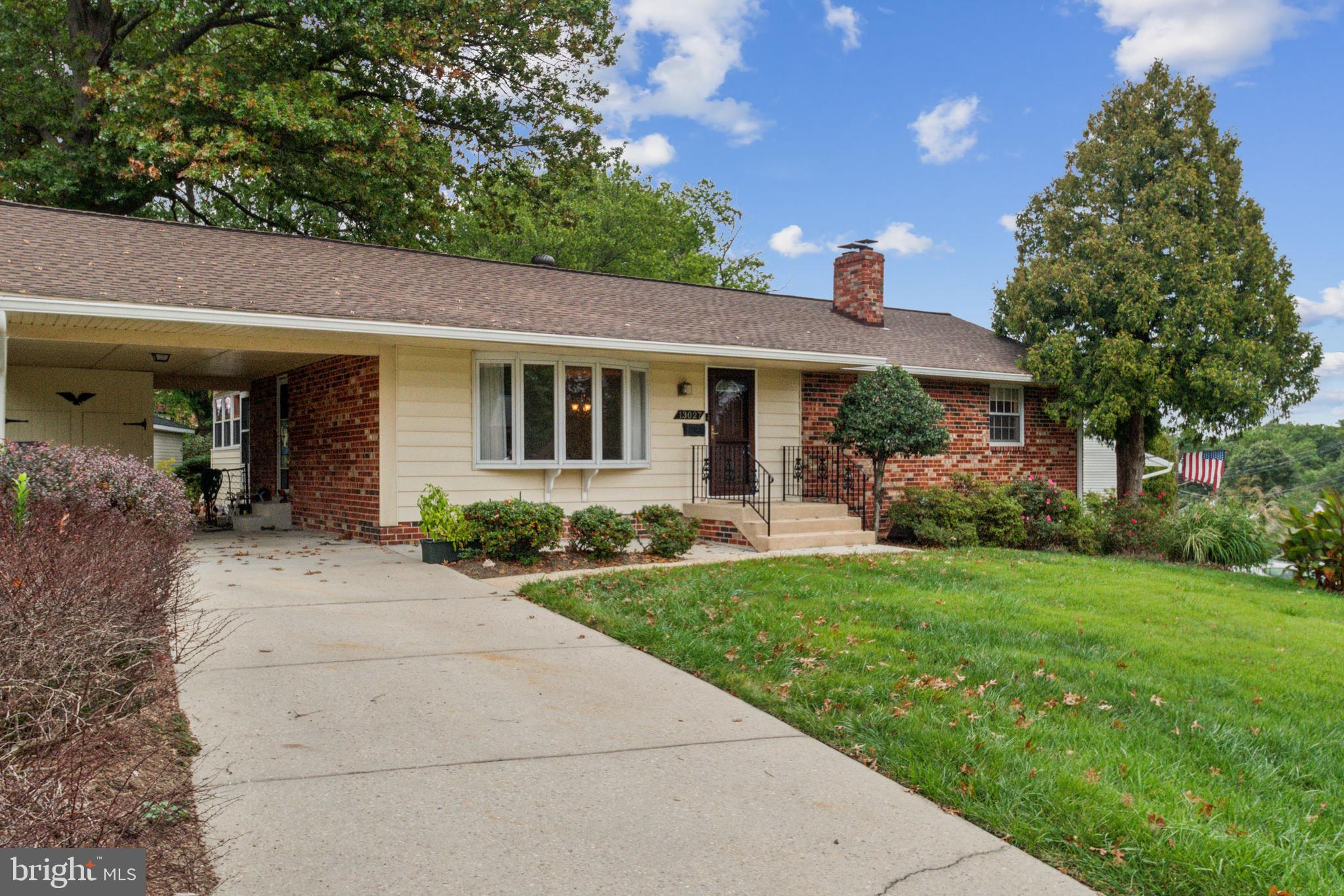 13027 Ingleside Dr