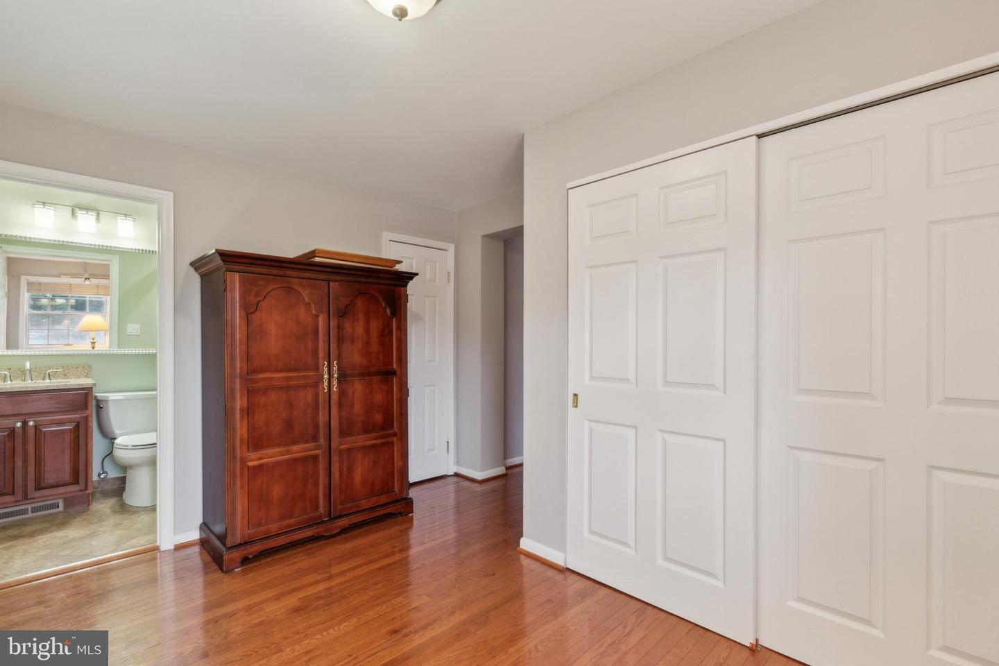 13027 Ingleside Dr